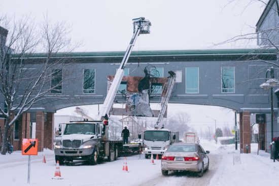 Fabrication et installation d'oeuvres d'art